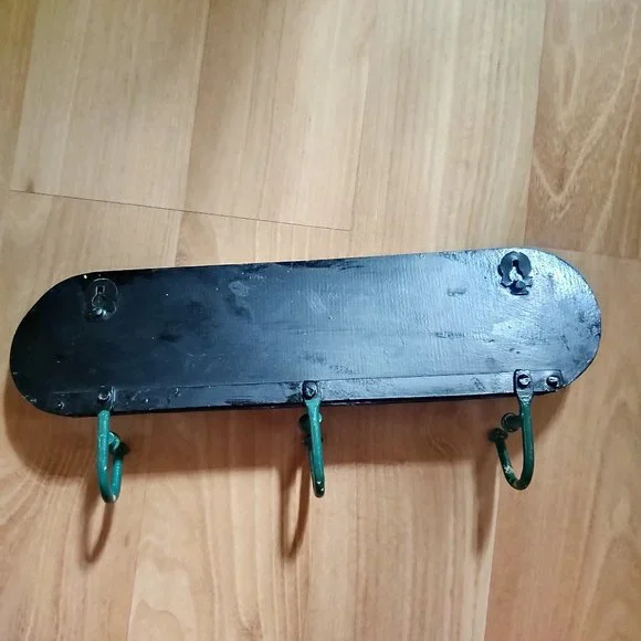 3 Metal Hooks Wall Mounted Rack Hand Painted Skirt Flower Garden Hanger Keys Hat - Picture 6 of 8